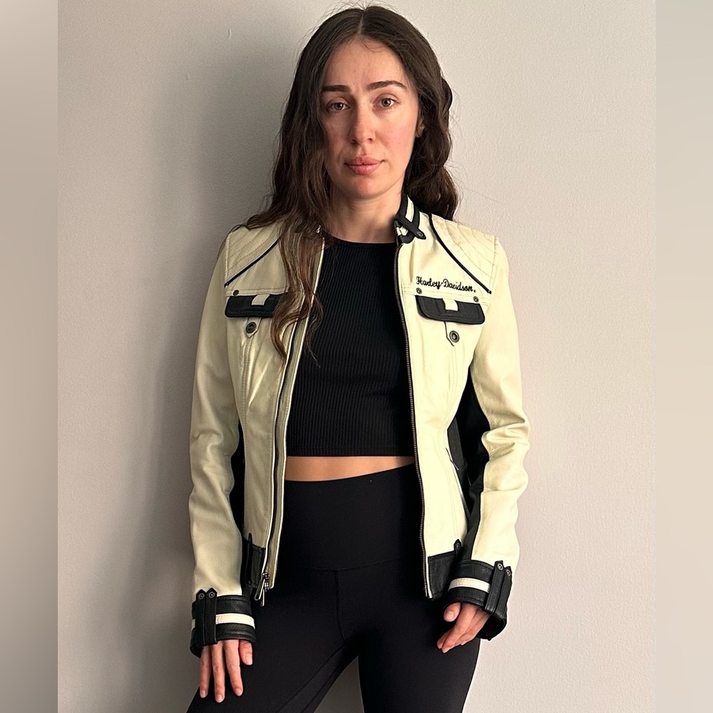 Harley Davidson jacket. X-small. 100% genuine goatskin leather. - Picture 2 of 4